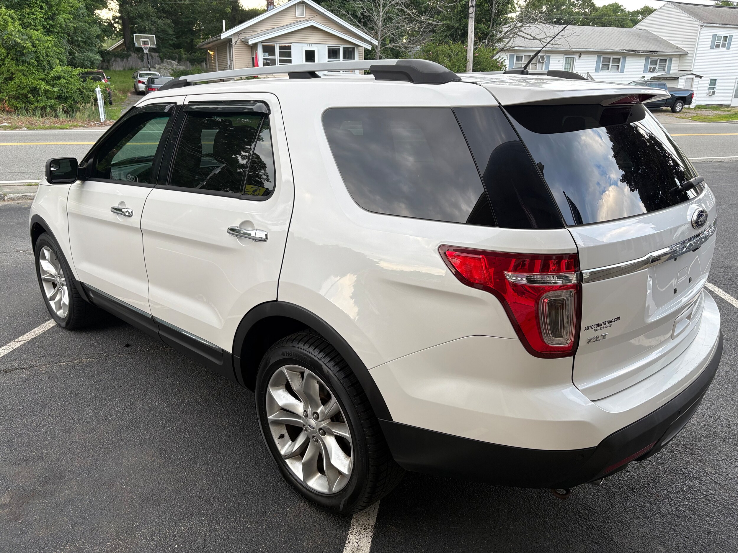 2014 Ford Explorer XLT - Photo 7