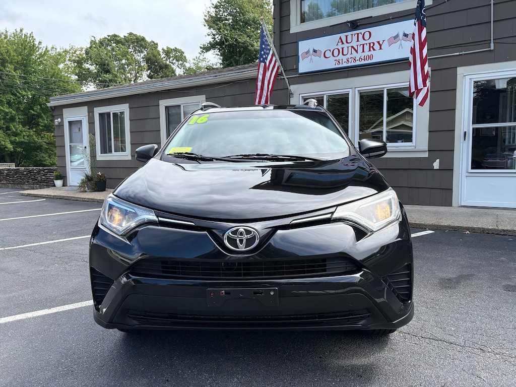 Used 2016 Toyota RAV4 XLE SUV