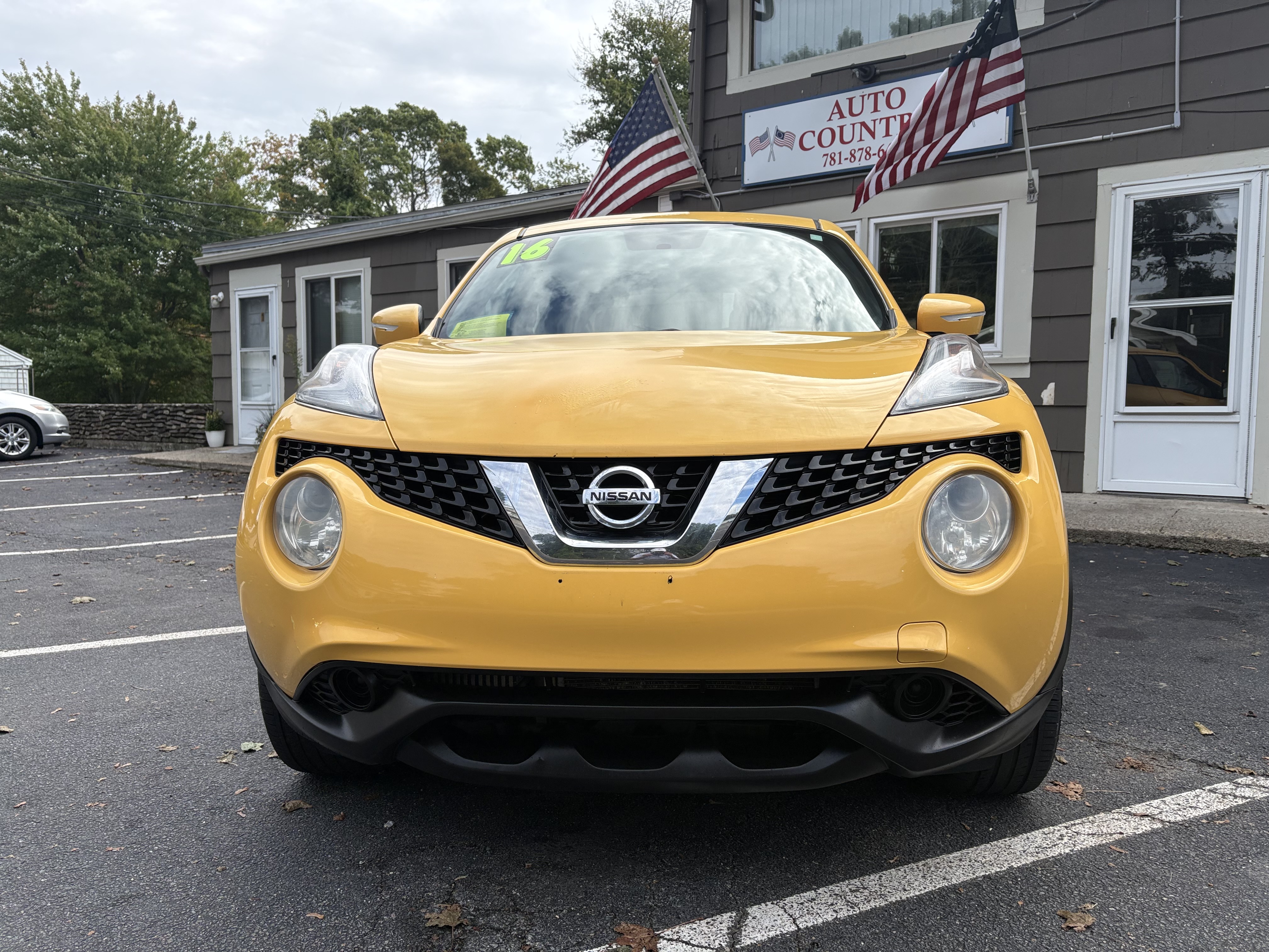 Used 2016 Nissan Juke SV SUV