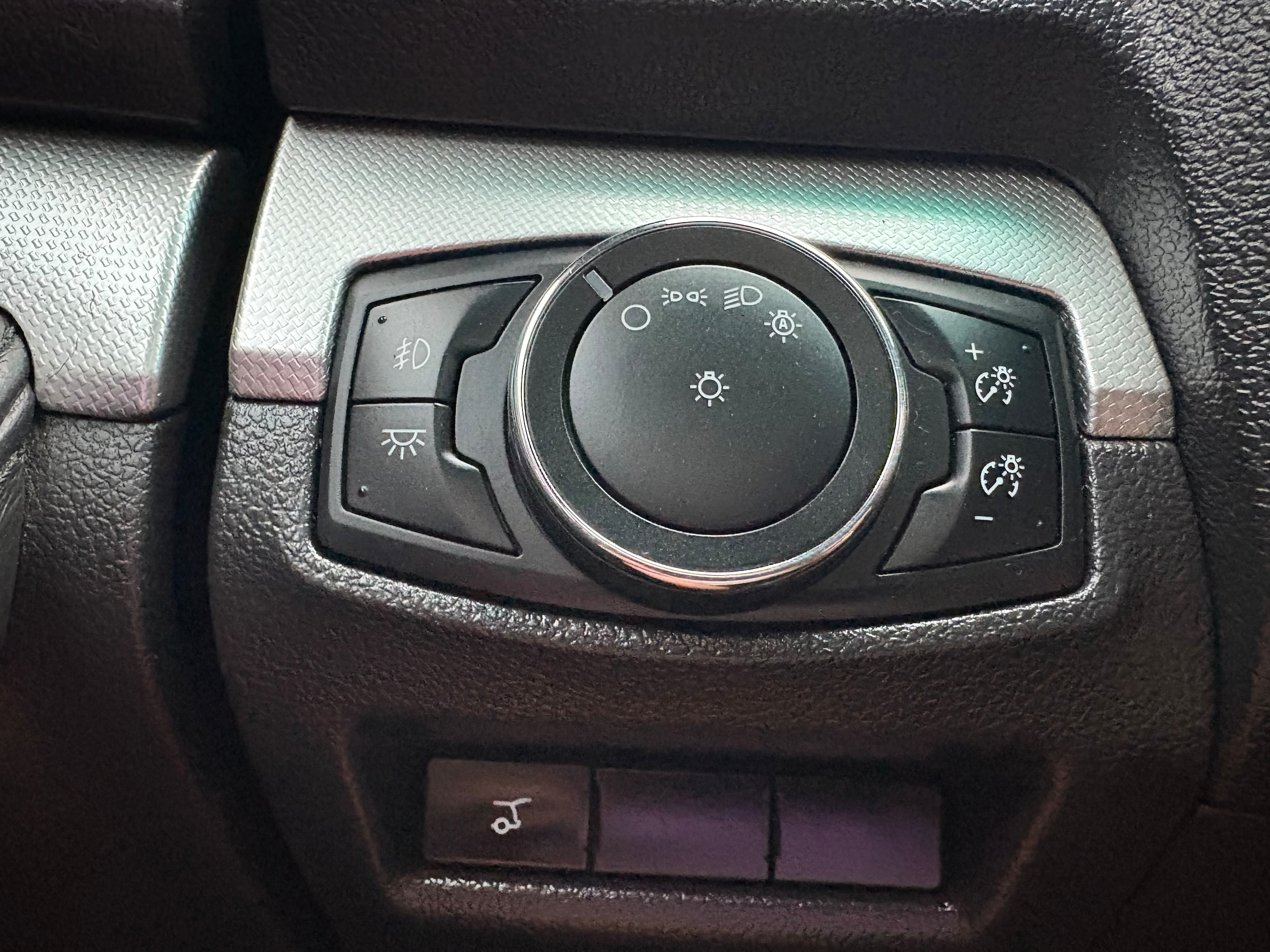 2014 Ford Explorer XLT - Photo 39