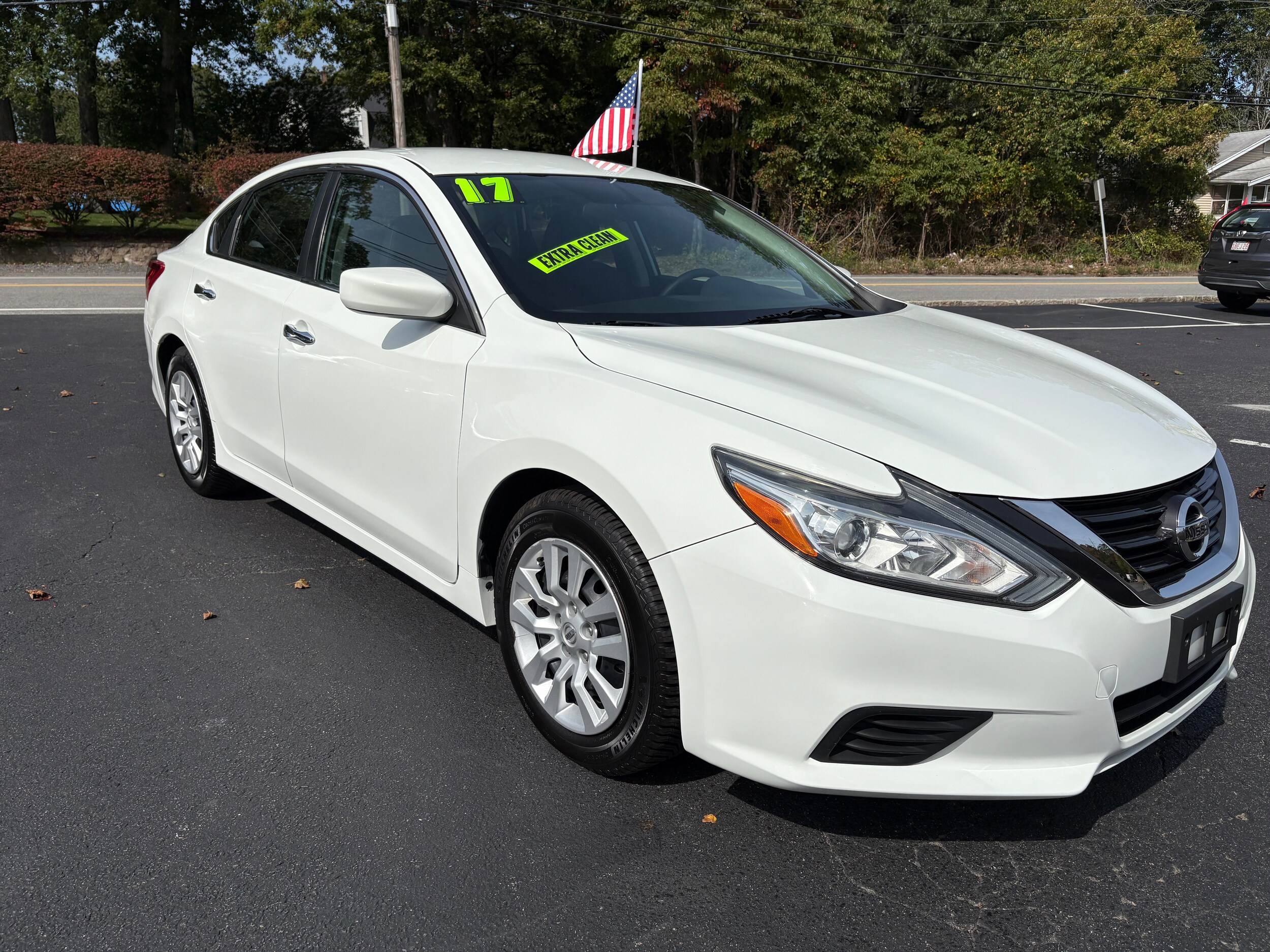 2017 Nissan Altima 2.5 SV photo 3
