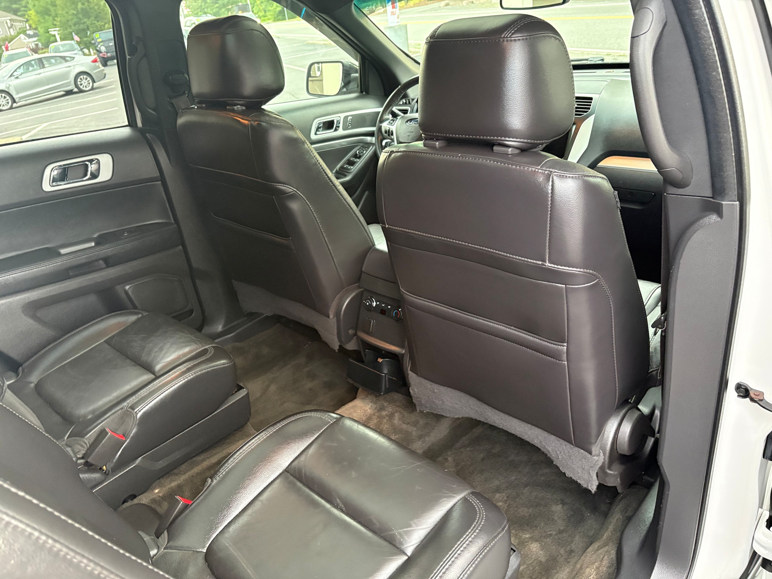 2014 Ford Explorer XLT - Photo 24