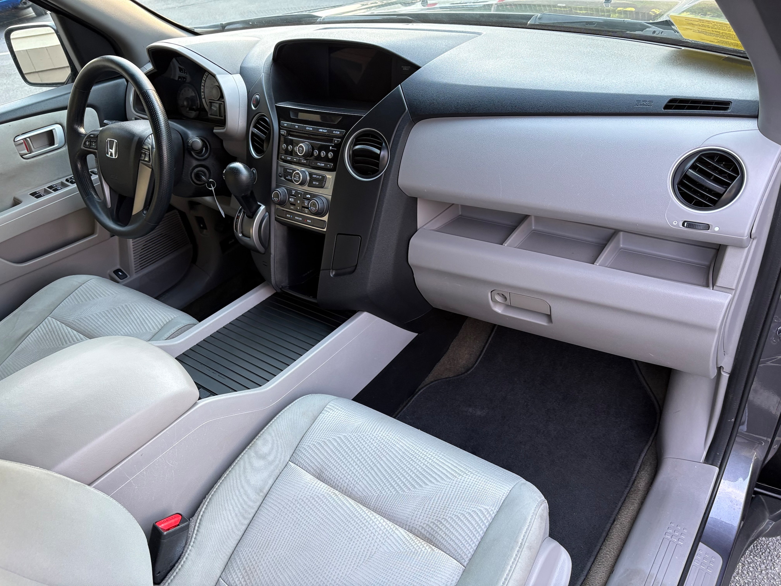 2015 Honda Pilot LX - Photo 26