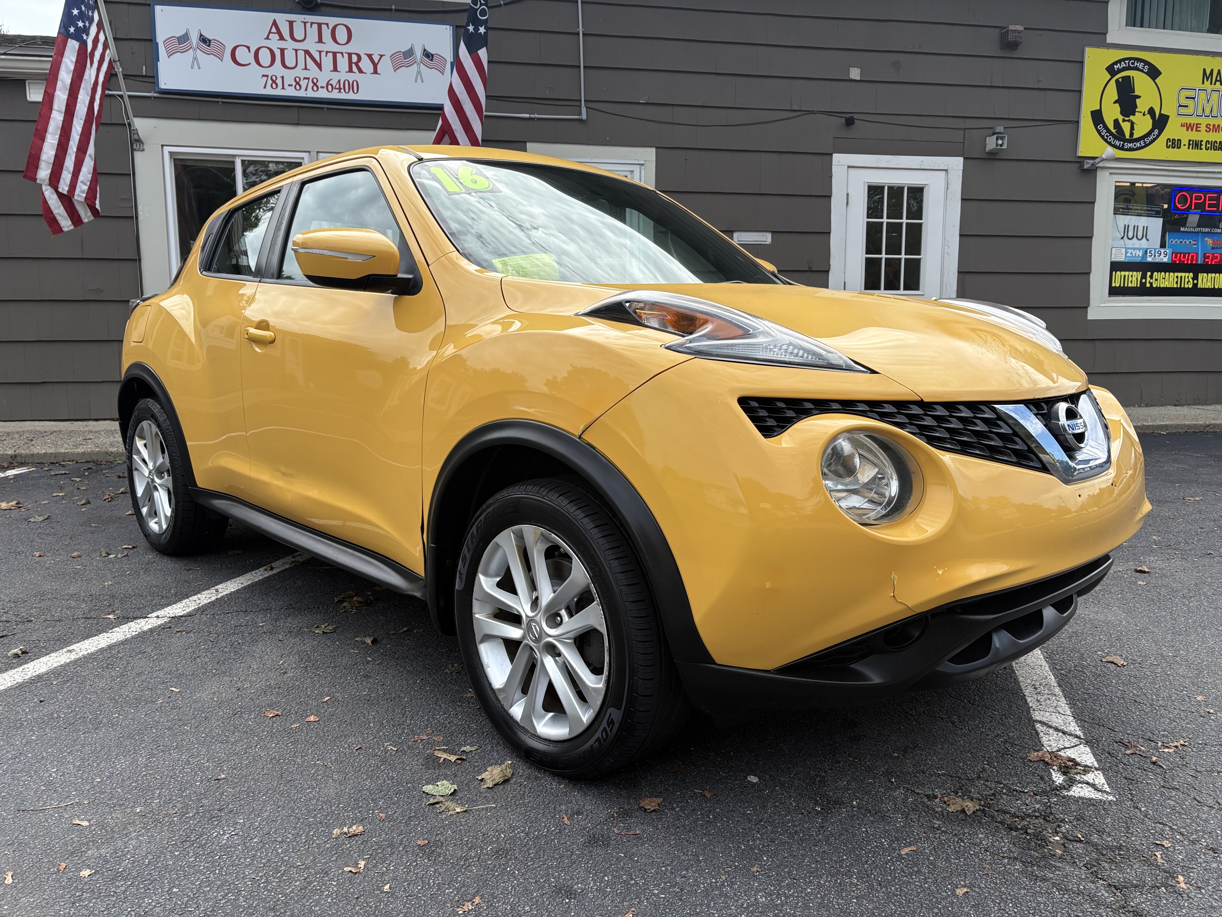Used 2016 Nissan Juke SV SUV