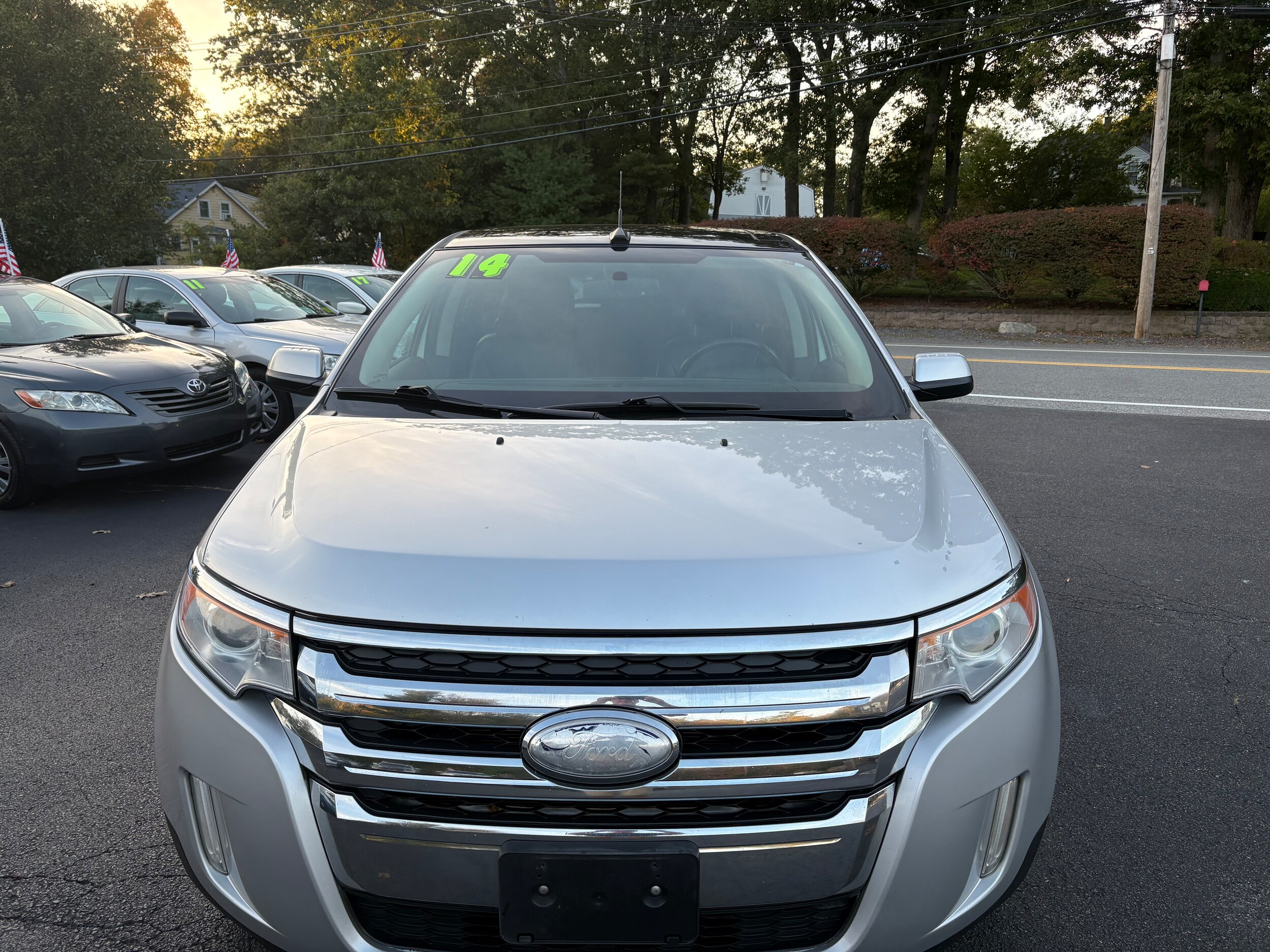 2014 Ford Edge SEL photo 2