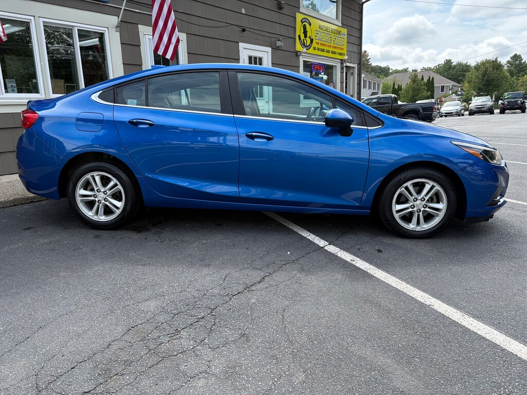 Used 2017 Chevrolet Cruze LT Auto Sedan