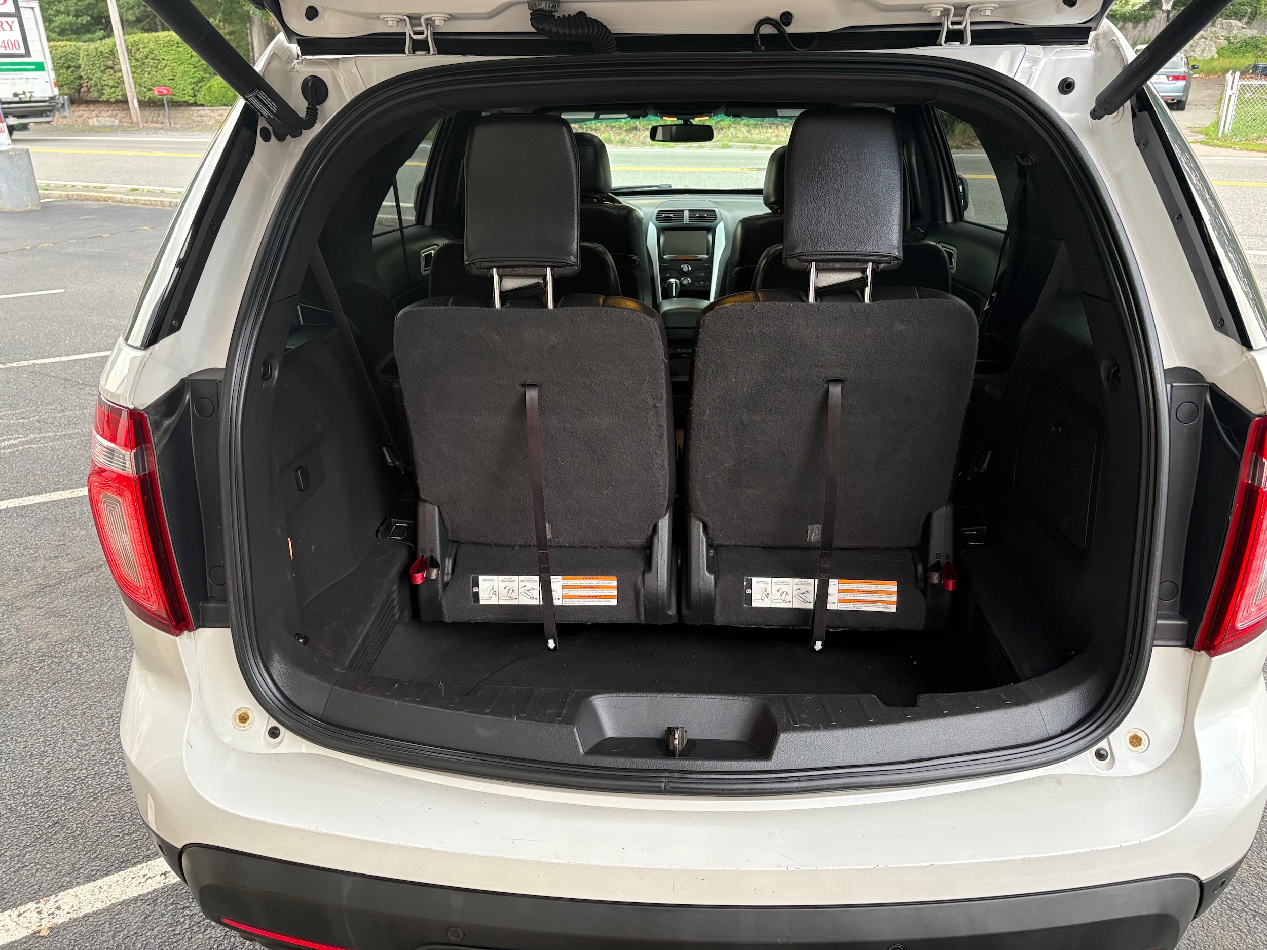 2014 Ford Explorer XLT - Photo 17