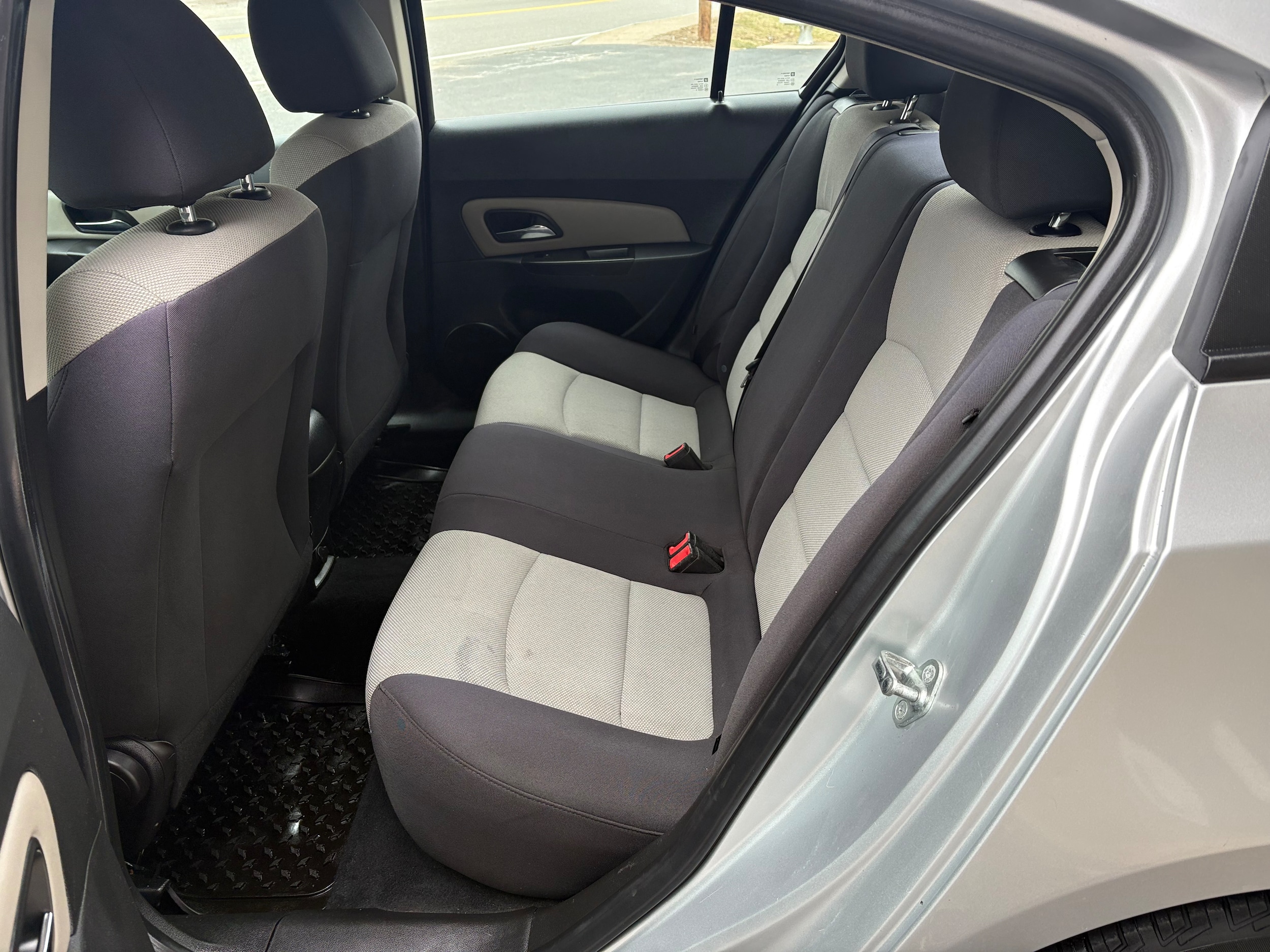2016 Chevrolet Cruze Limited LS - Photo 12
