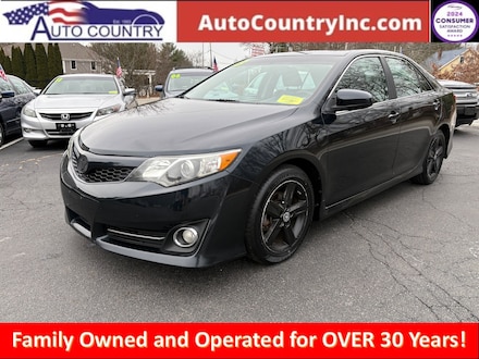 2013 Toyota Camry SE Sedan
