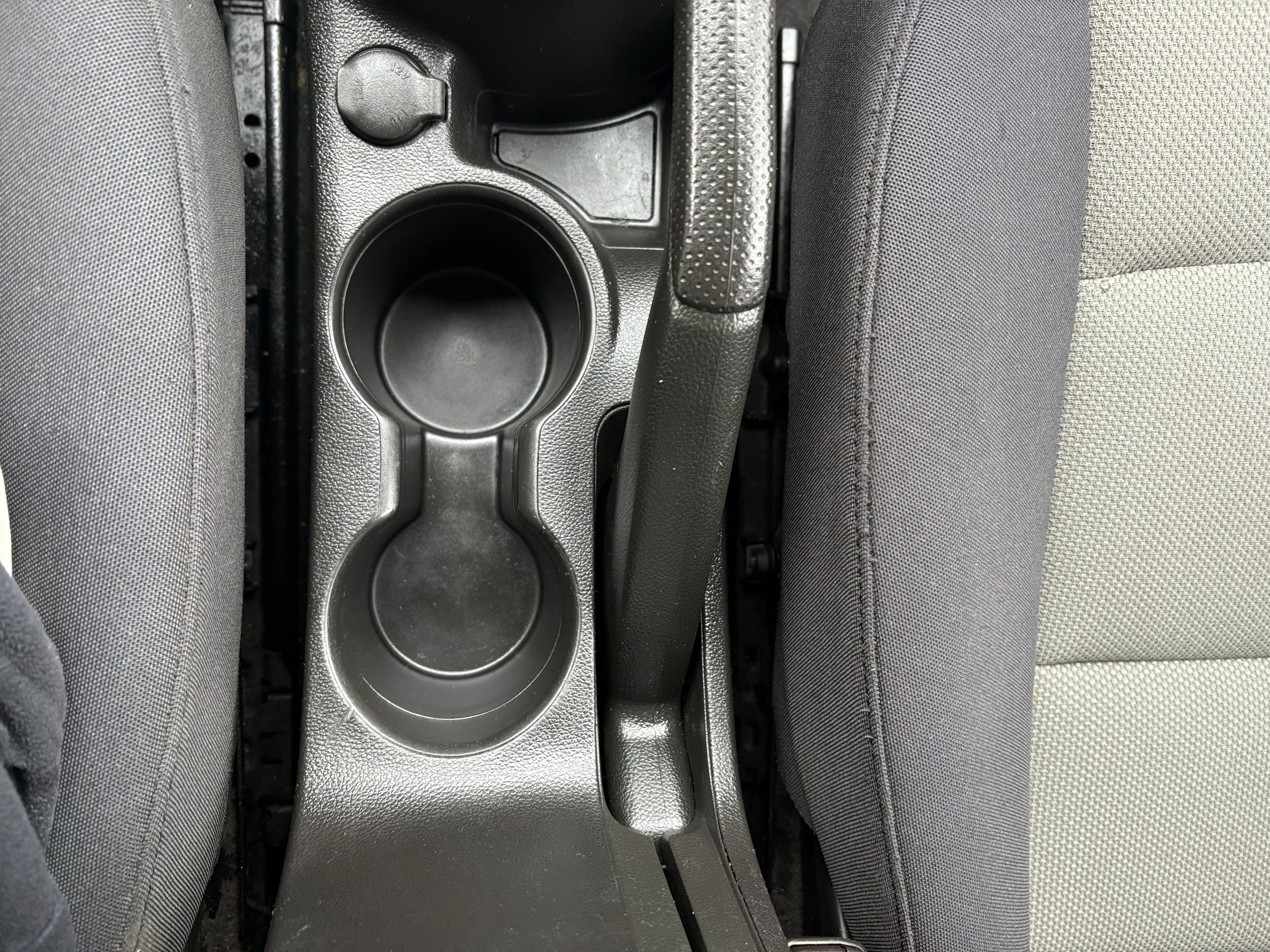 2016 Chevrolet Cruze Limited LS - Photo 33