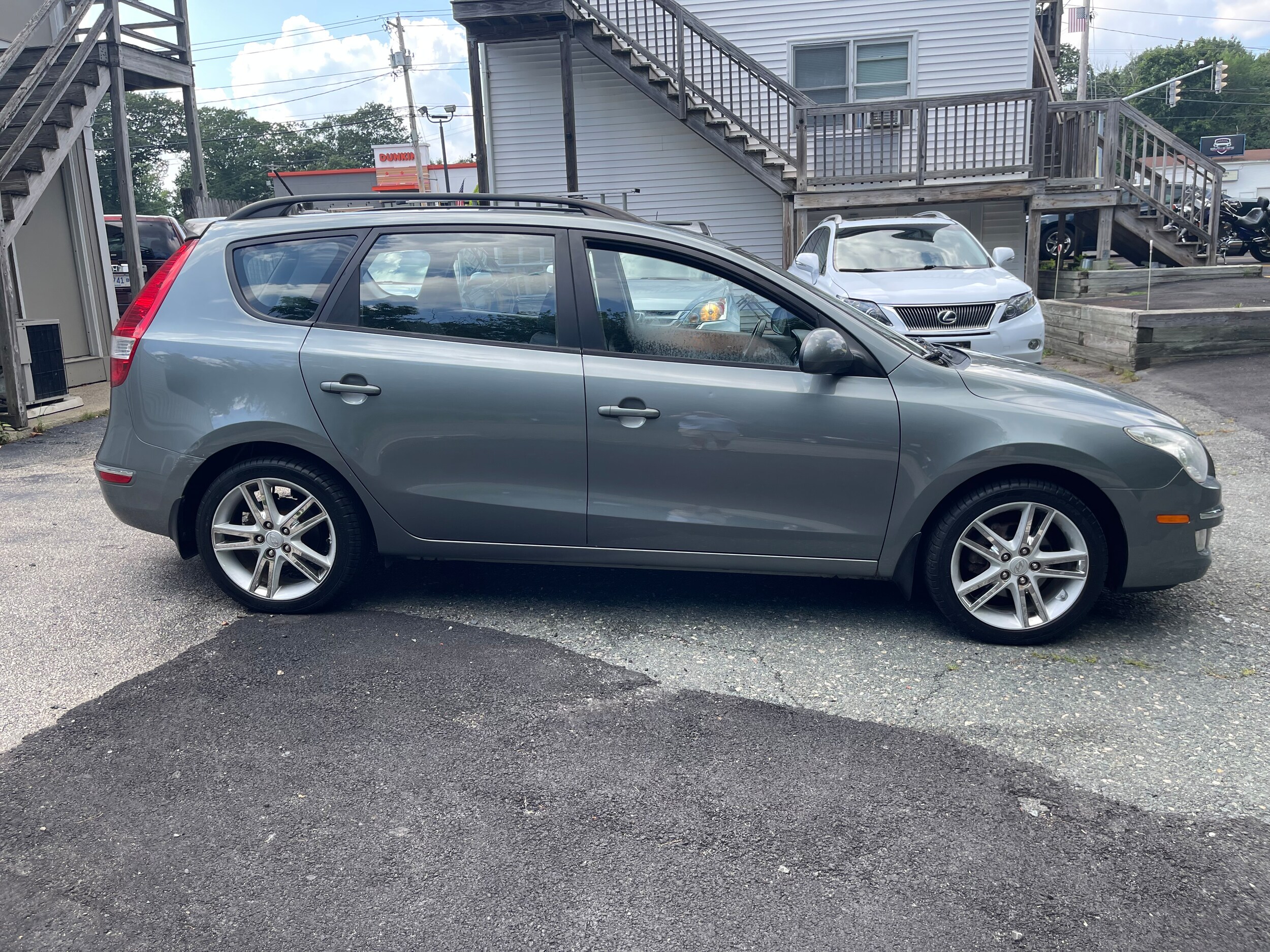 2010 Hyundai Elantra Touring GLS photo 4