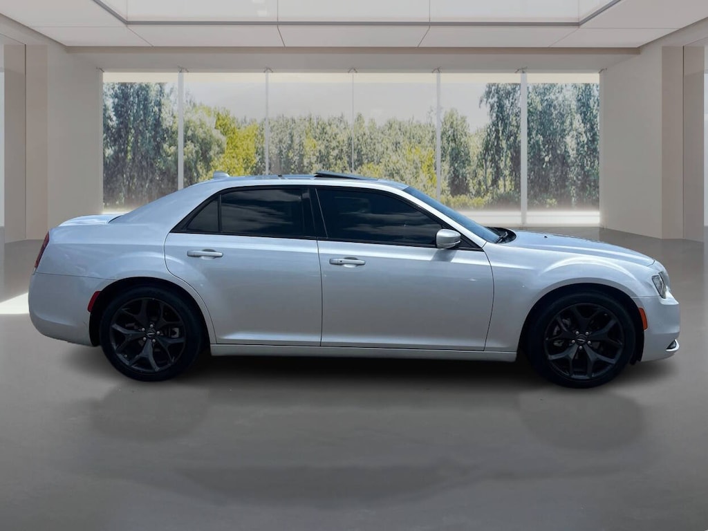Used 2022 Chrysler 300 S V6 4dr Sedan Sedan