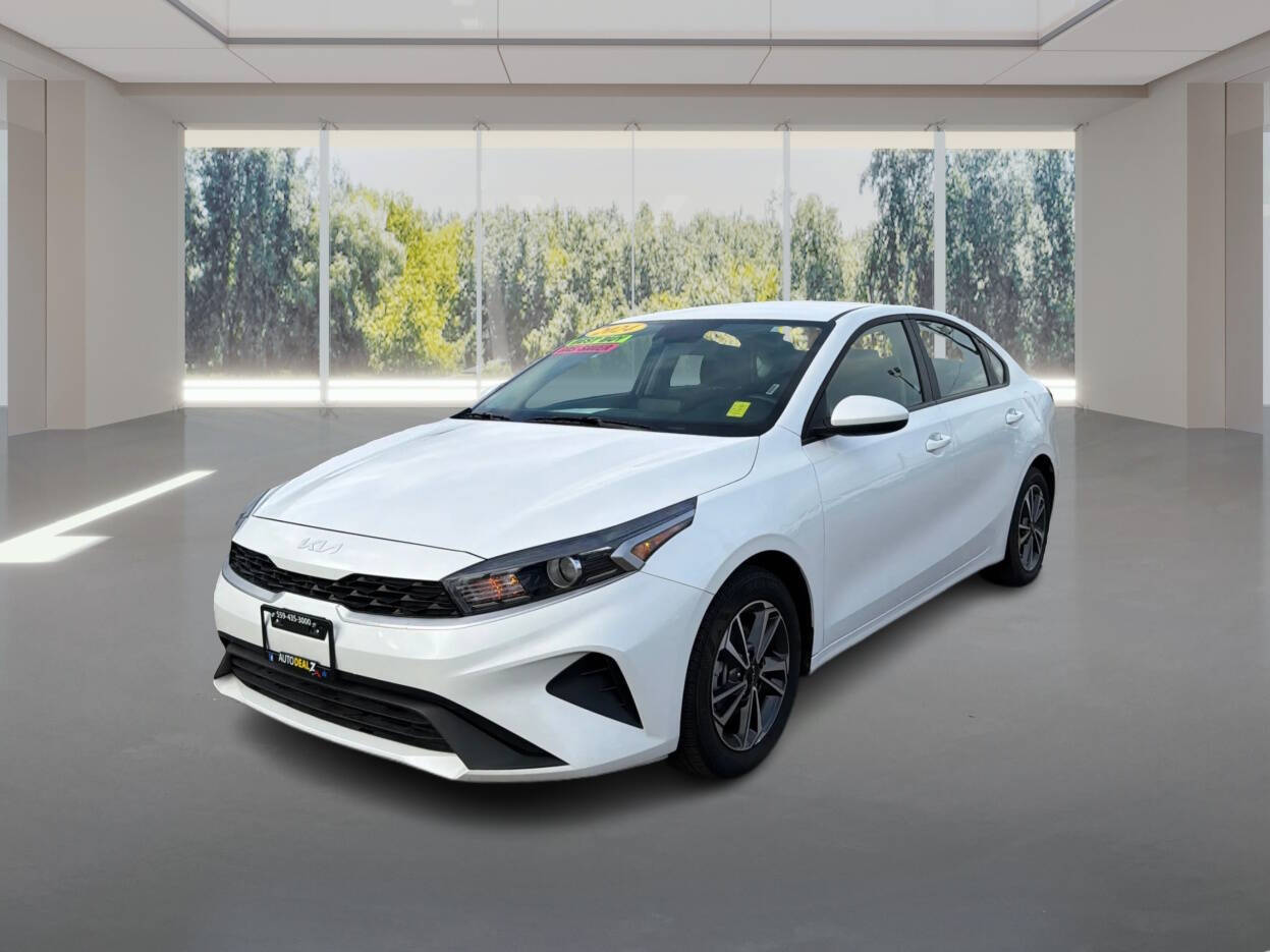 2024 Kia Forte LXS's photo