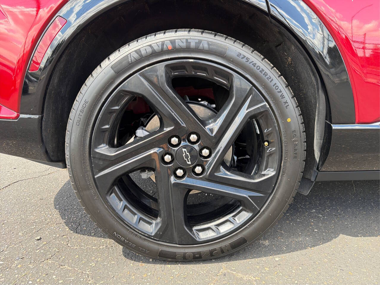 2025 Chevrolet Equinox EV RS - Photo 17