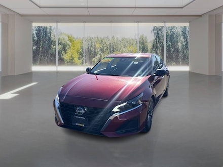 2024 Nissan Altima 2.5 SV 4dr Sedan Sedan