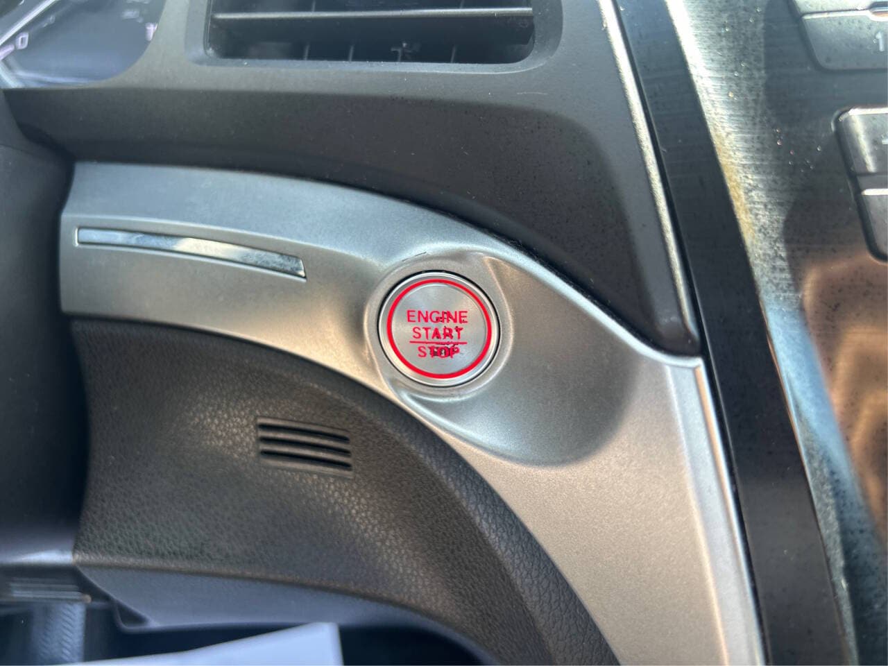 2020 Acura ILX Base - Photo 18