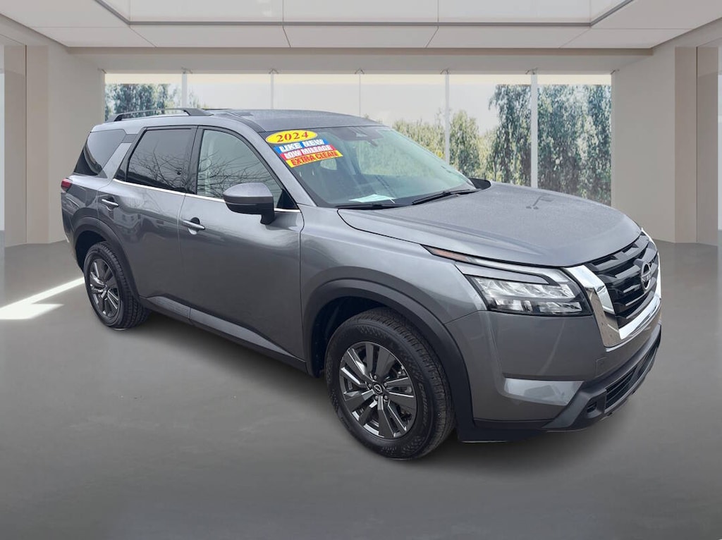 Used 2024 Nissan Pathfinder SV 4dr SUV SUV