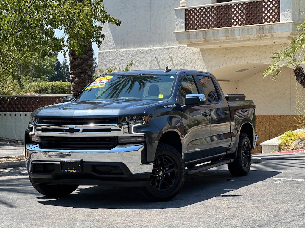 Used 2021 Chevrolet Silverado 1500 LT Pickup 4D 5 3/4 ft Pickup Truck