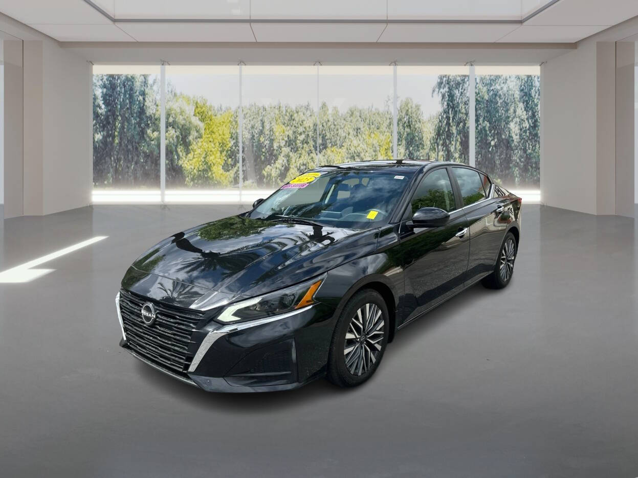 2023 Nissan Altima SV