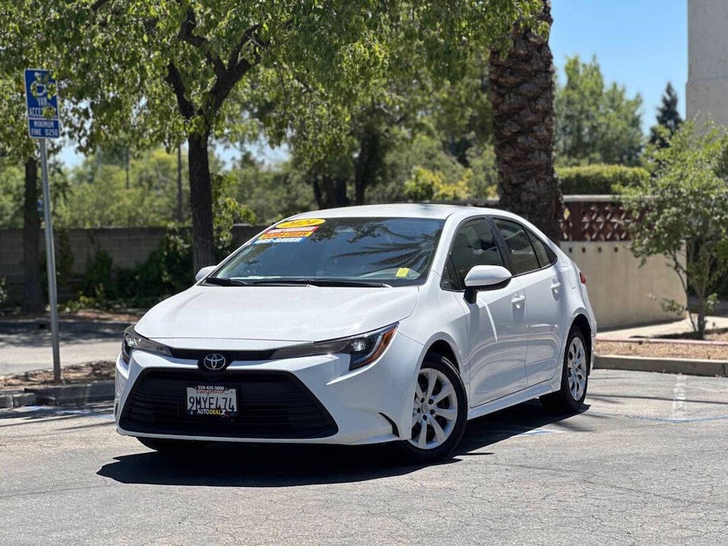 Used 2024 Toyota Corolla LE 4dr Sedan Sedan