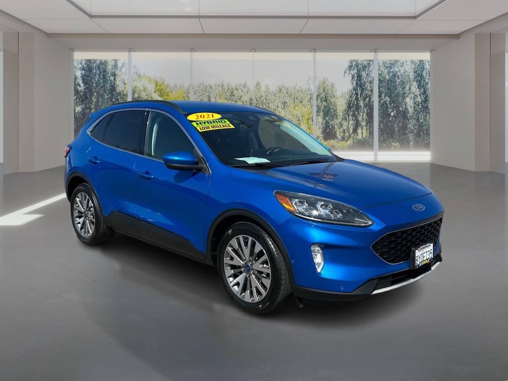 Used 2021 Ford Escape Hybrid Titanium 4dr SUV SUV