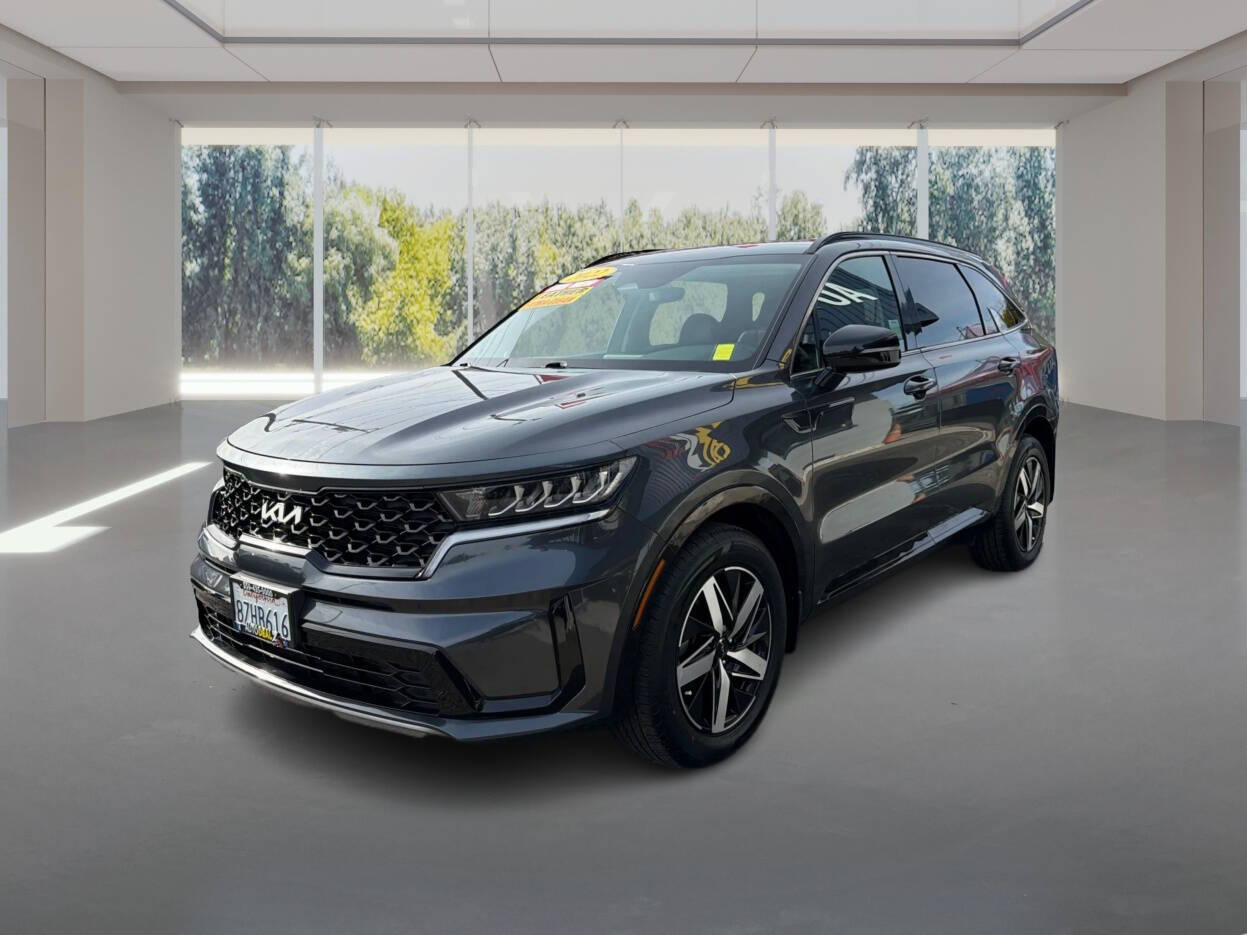 2022 Kia Sorento S's photo