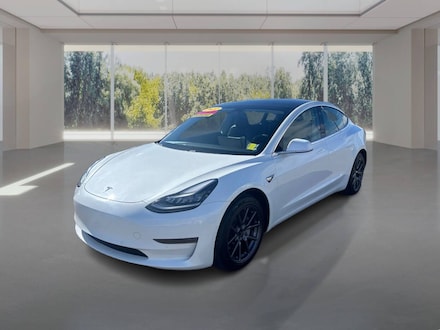 2020 Tesla Model 3 Standard Range Plus Sedan 4D Sedan