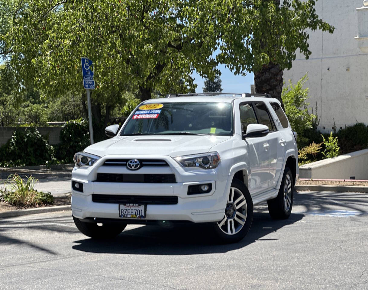 2022 Toyota 4Runner TRD Sport photo 2