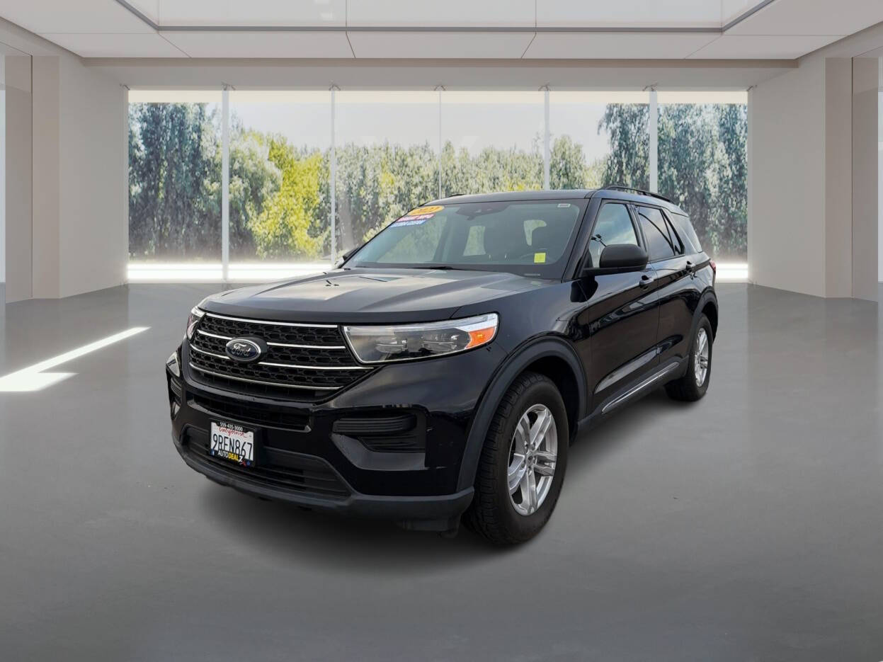 2022 Ford Explorer XLT's photo