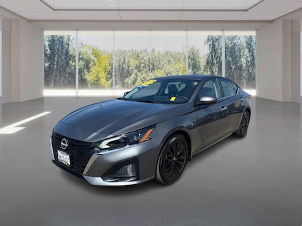 2025 Nissan Altima 2.5 SV 4dr Sedan Sedan