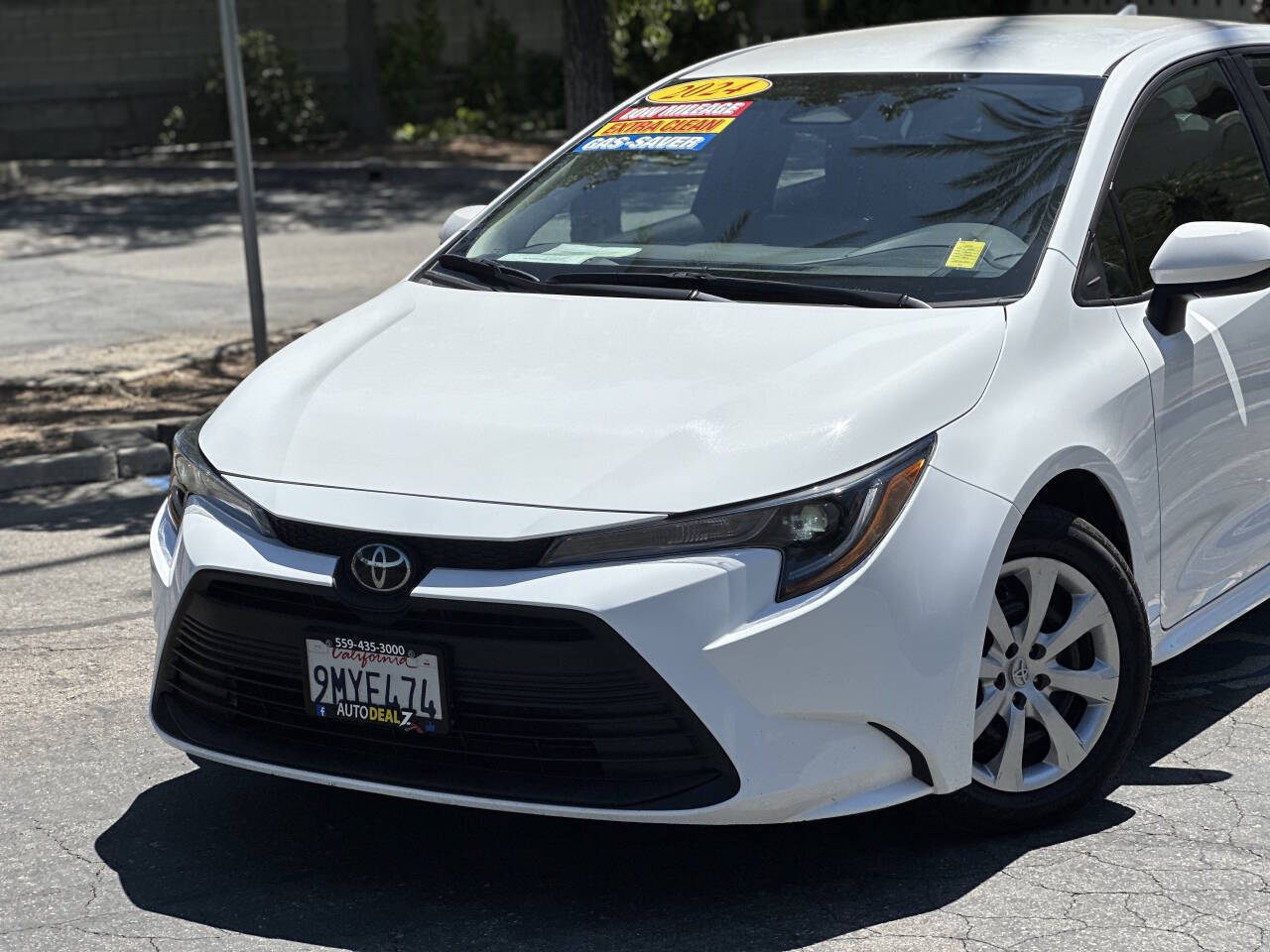 2024 Toyota Corolla LE photo 3