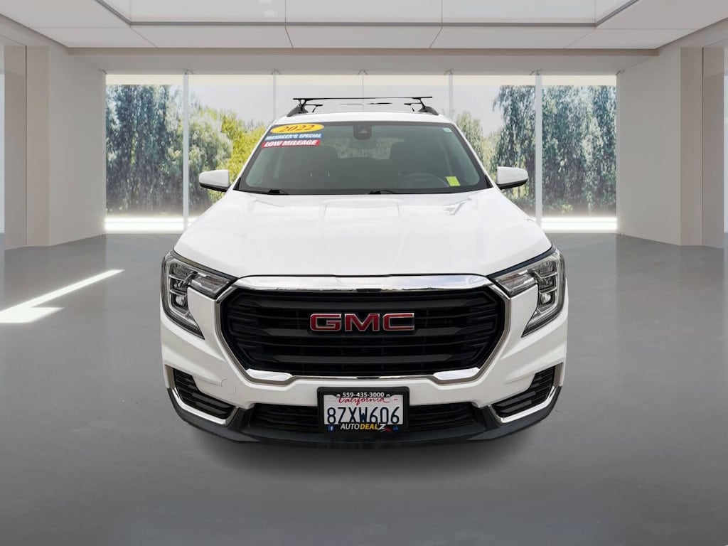Used 2022 GMC Terrain SLE AWD 4dr SUV SUV
