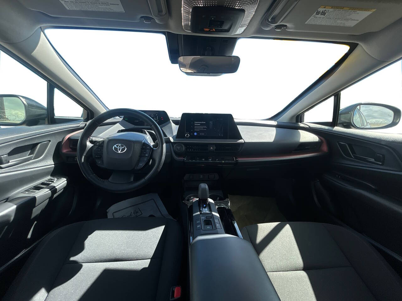 2024 Toyota Prius Prime SE - Photo 9