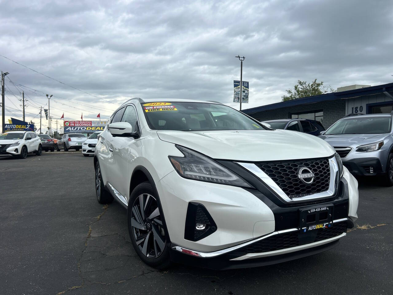 2023 Nissan Murano SL photo 2