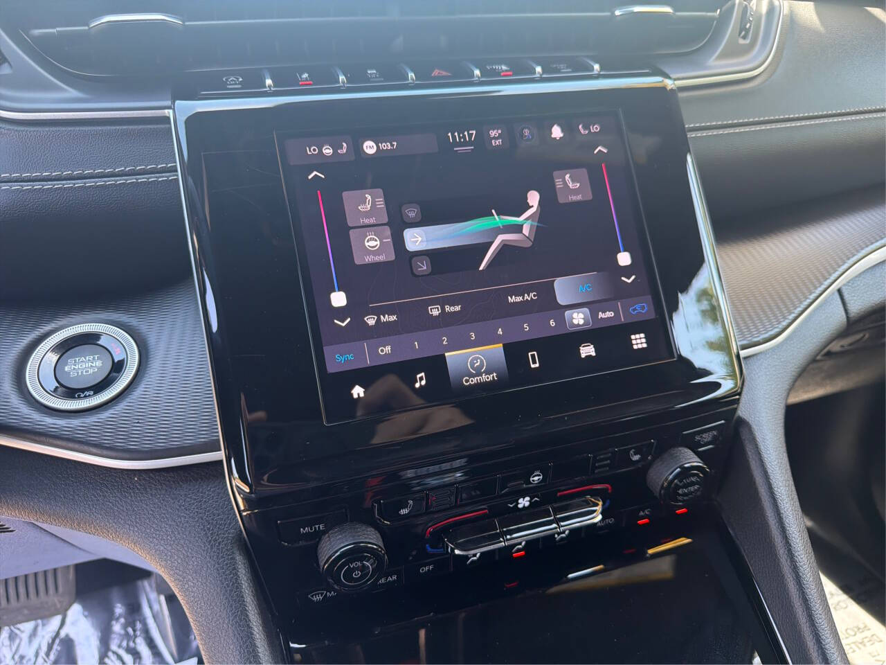 2023 Jeep Grand Cherokee Altitude - Photo 18