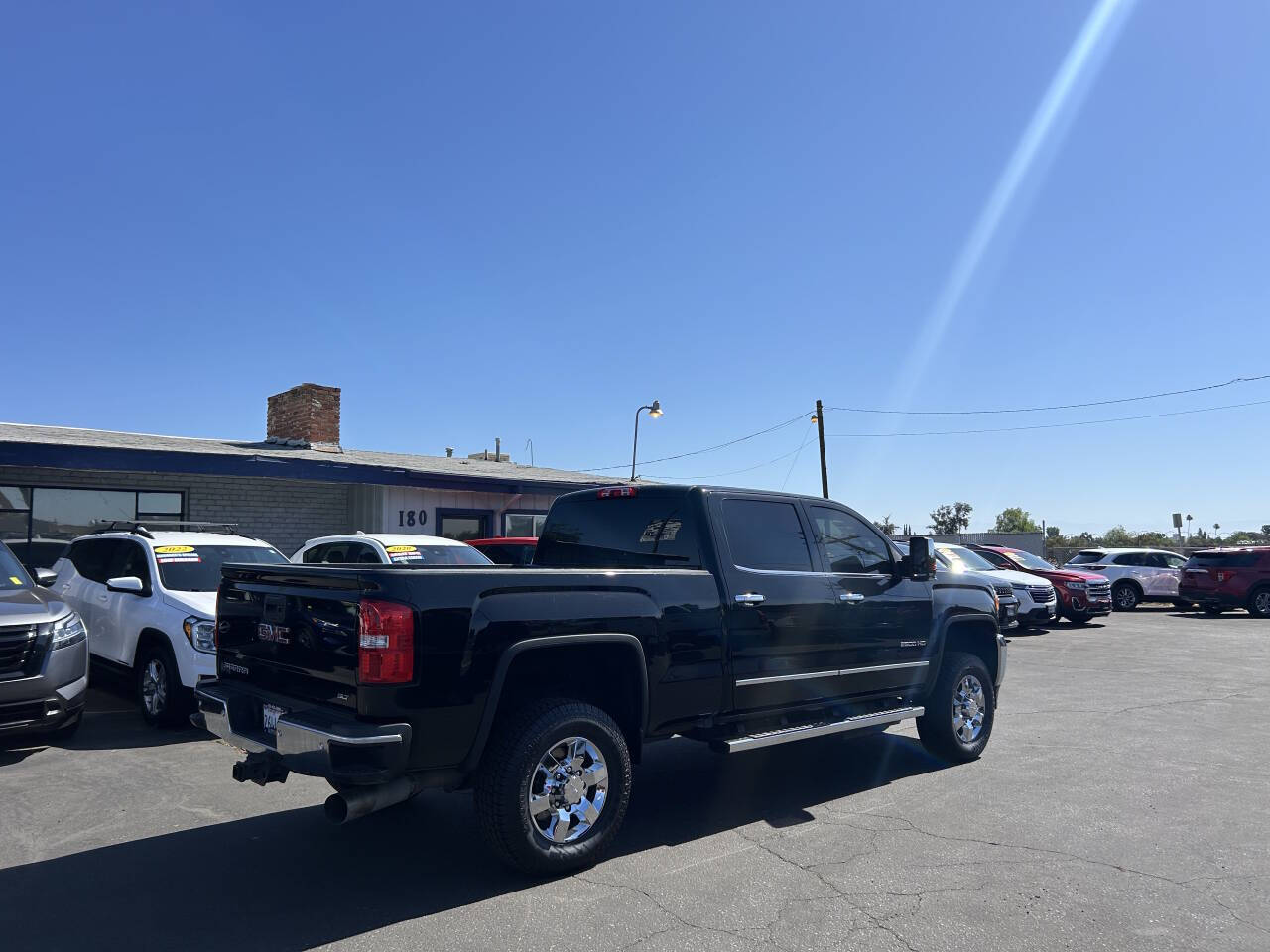 2019 Gmc Sierra HD SLT photo 2