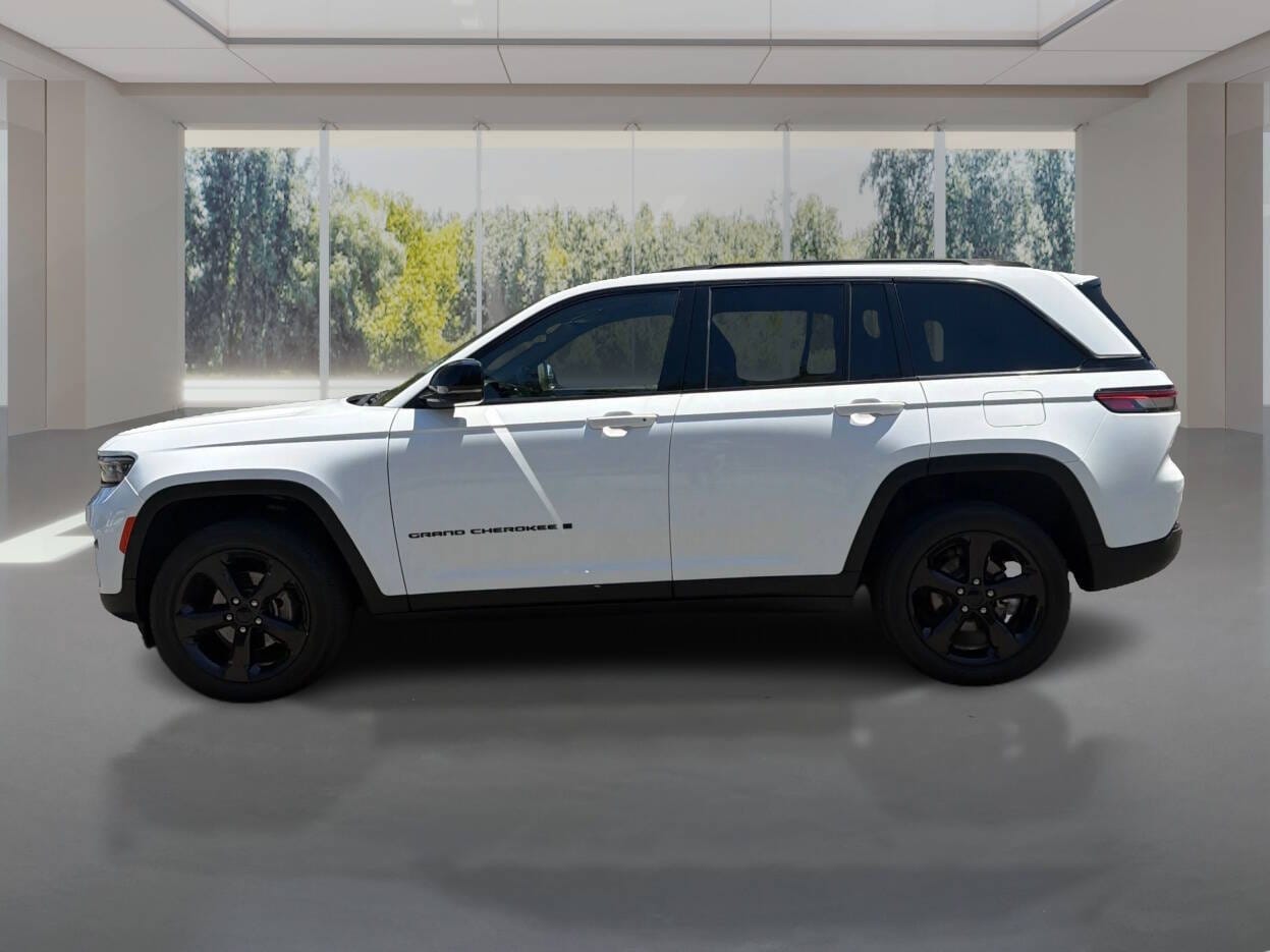 2023 Jeep Grand Cherokee Altitude - Photo 8