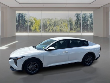 2025 Kia K4 LXS Sedan 4D Sedan