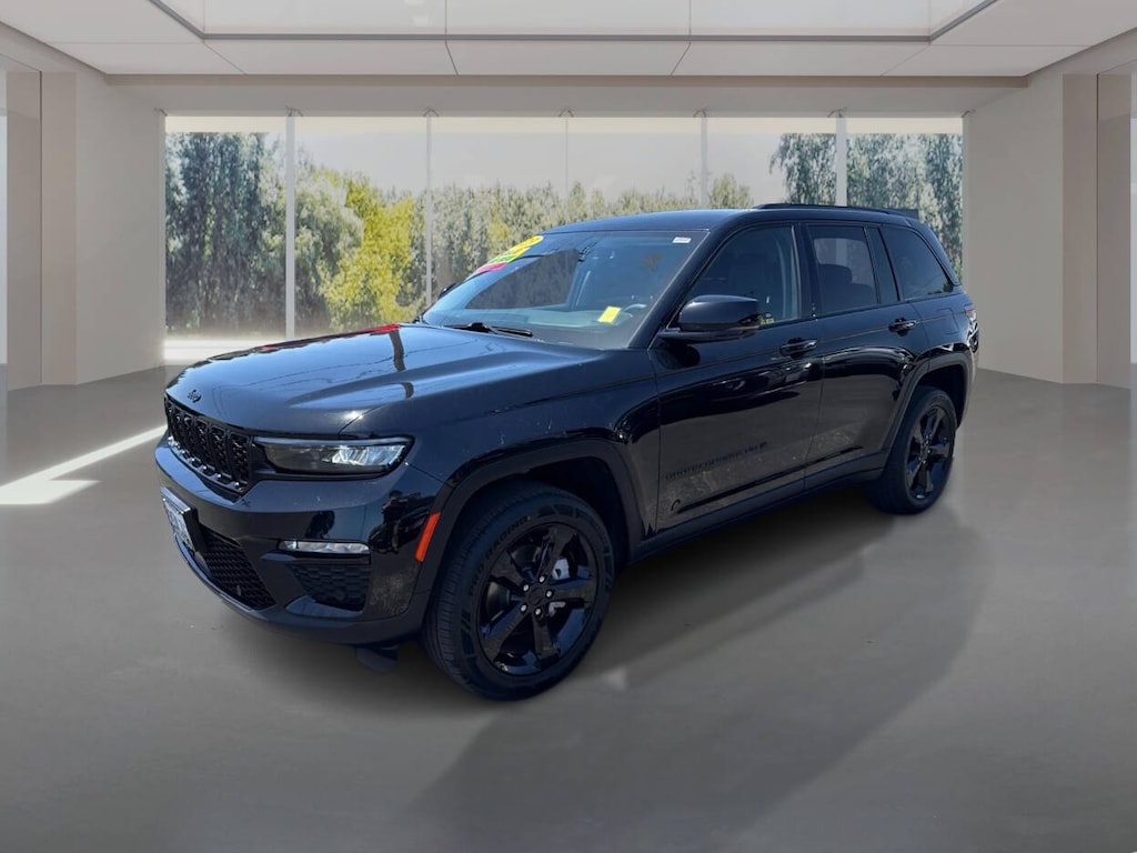 Used 2023 Jeep Grand Cherokee Limited 4x4 4dr SUV SUV