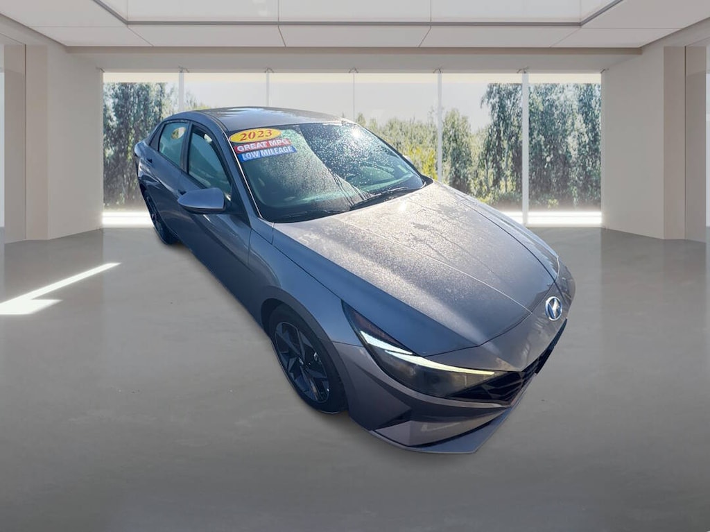 Used 2023 Hyundai Elantra SEL Sedan 4D Sedan