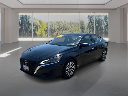 2024 Nissan Altima 2.5 SV 4dr Sedan Sedan