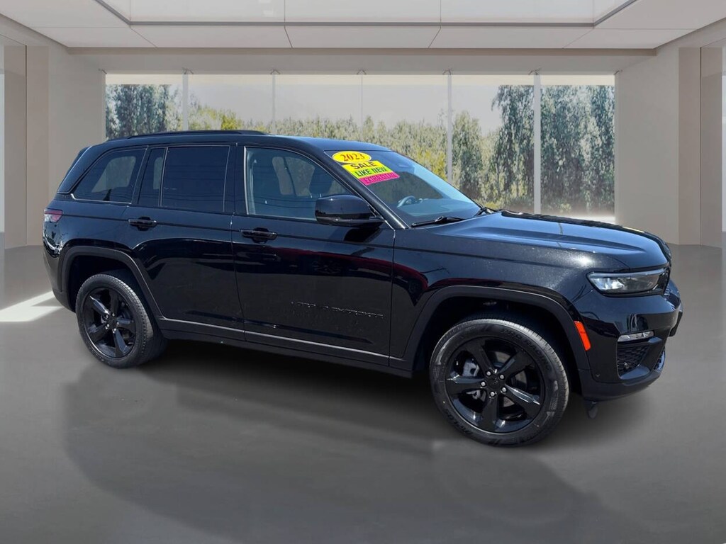 Used 2023 Jeep Grand Cherokee Limited 4x4 4dr SUV SUV