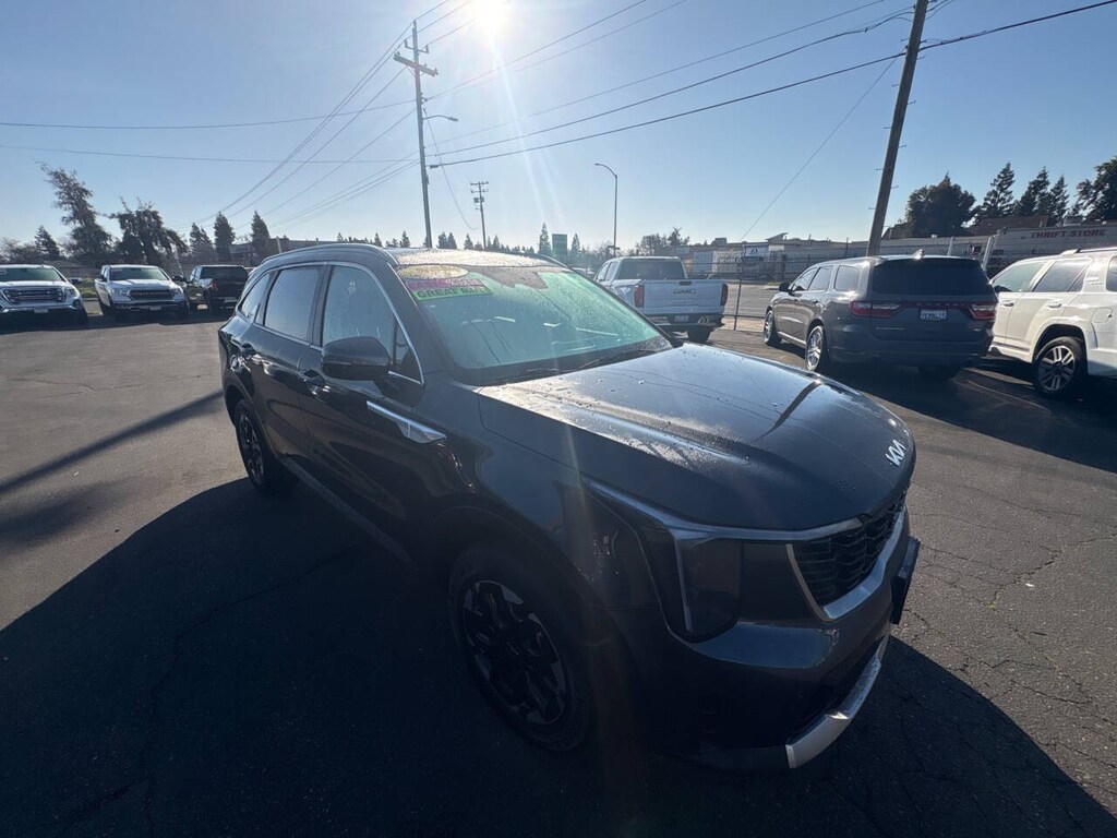 Used 2024 Kia Sorento S AWD 4dr SUV SUV