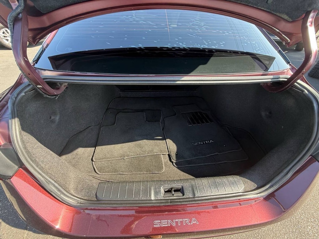 Used 2024 Nissan Sentra SV 4dr Sedan Sedan