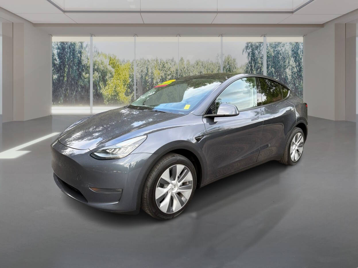 2023 Tesla Model Y Long Range Dual Motor All-Wheel Drive's photo