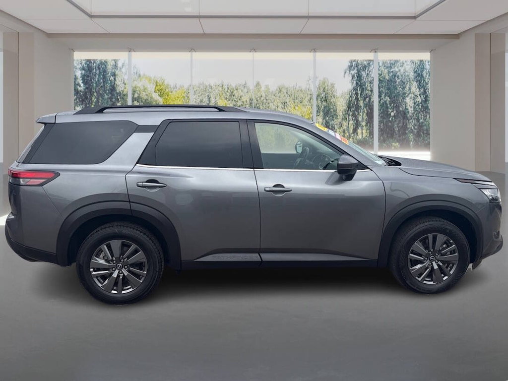 Used 2024 Nissan Pathfinder SV 4dr SUV SUV