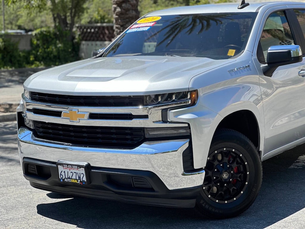 Used 2020 Chevrolet Silverado 1500 LT Pickup 4D 5 3/4 ft Pickup Truck