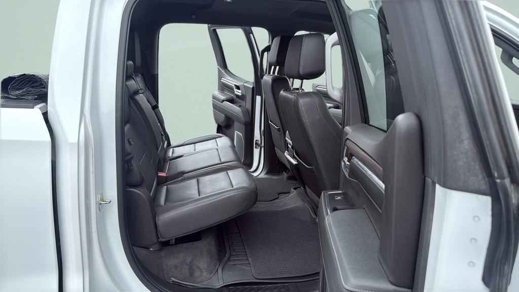 2023 GMC Sierra 1500 SLT - Photo 9