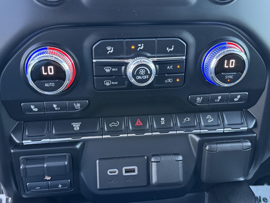 2022 GMC Sierra 2500HD AT4 - Photo 28