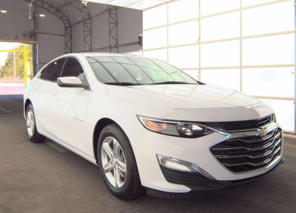 Used 2024 Chevrolet Malibu LS Car